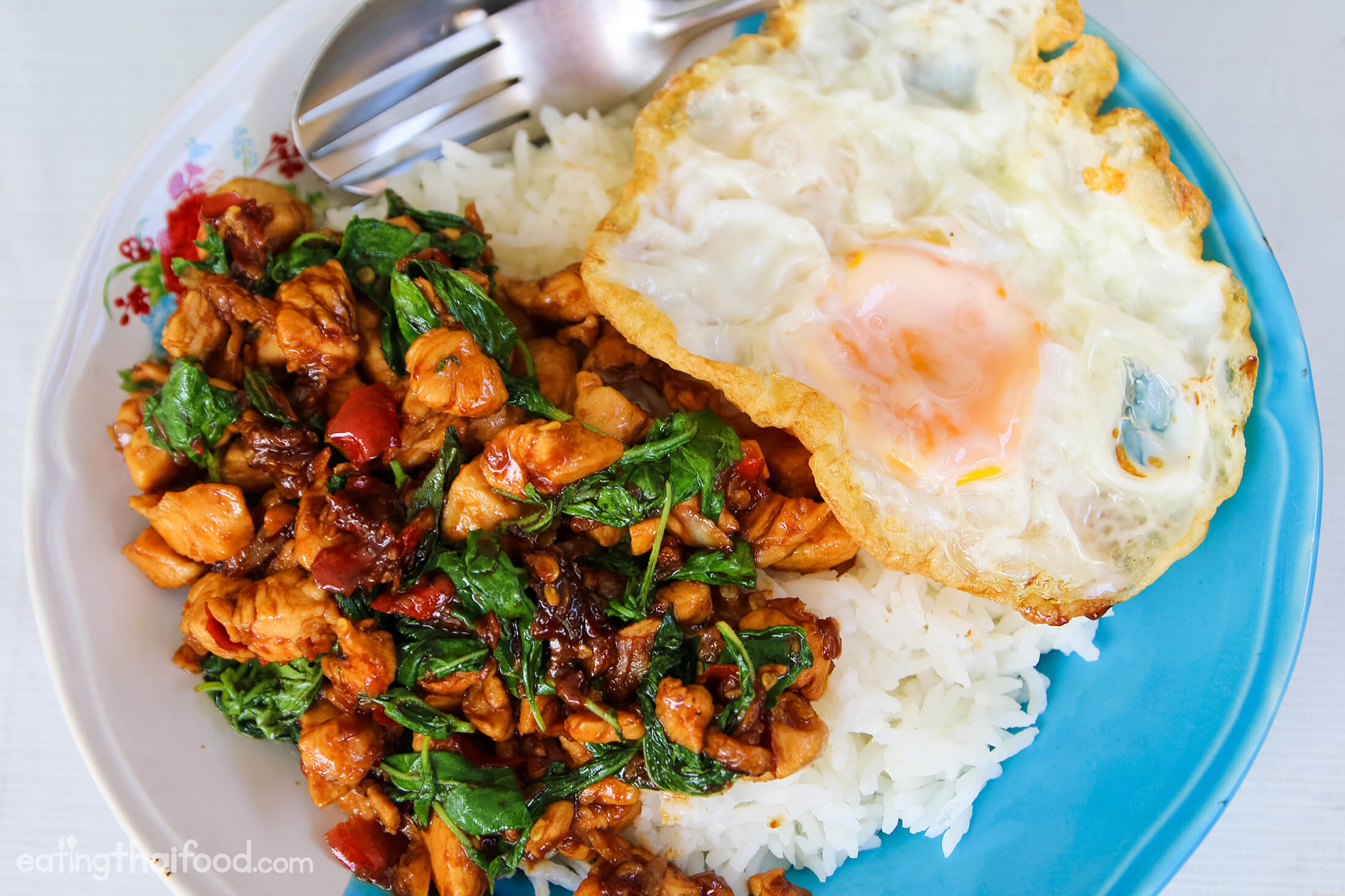 Thai basil chicken recipe (pad kra pao gai ผัดกระเพราไก่)