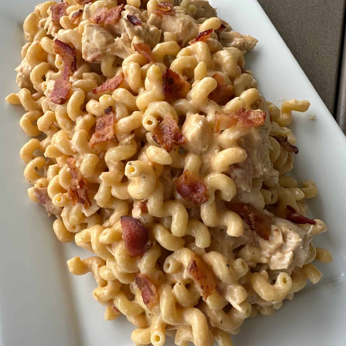 Crockpot Chicken Bacon Ranch Pasta